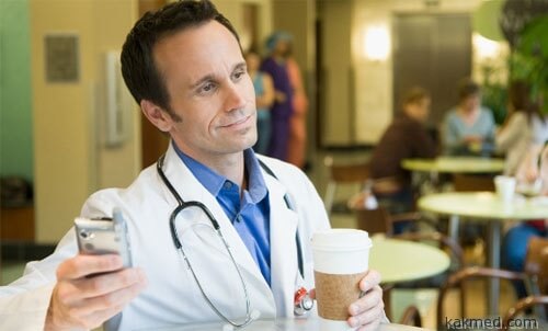 Зачем доктора пьют кофе
