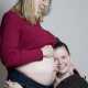58-летняя канадка вынашивает и собирается родить себе внучку