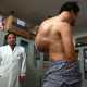 У молодого китайца со спины удалили опухоль массой 10 килограммов